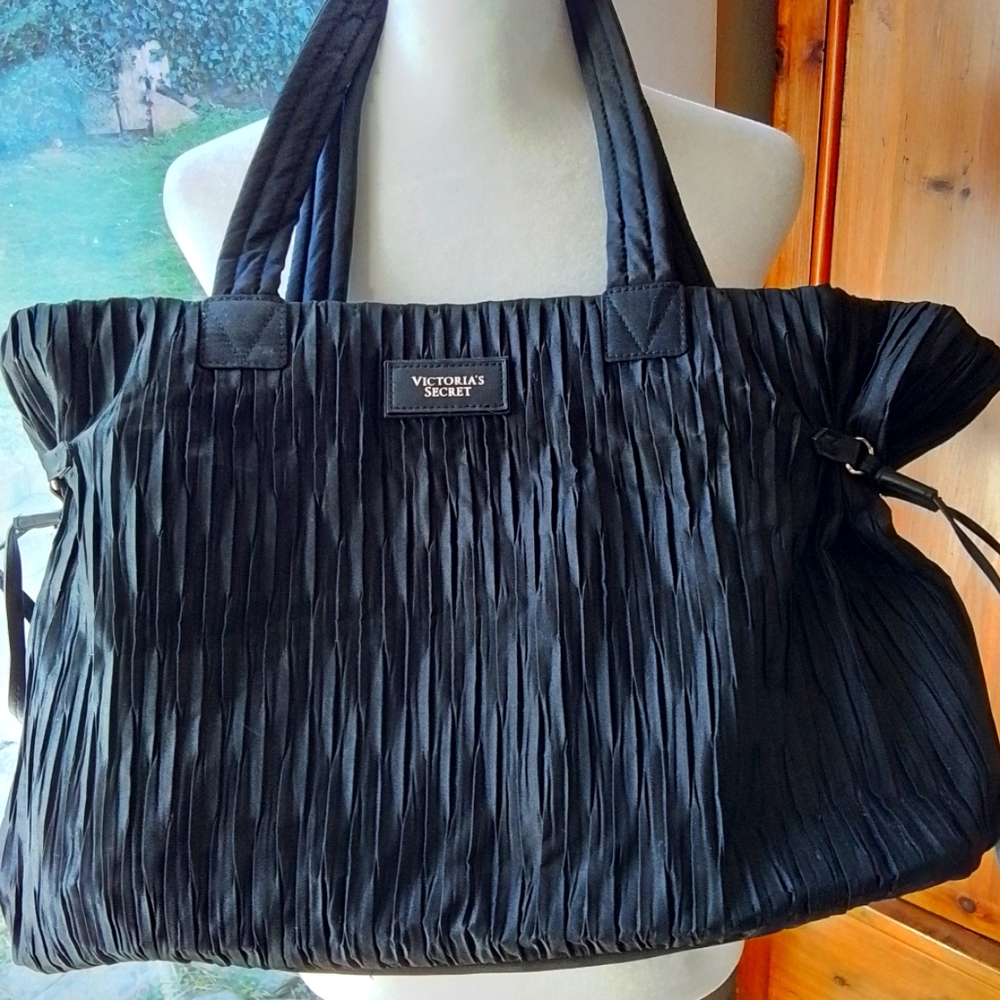 VICTORIA'S SECRET Weekend Tote, nwot